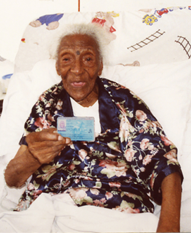 In March 2008, aged 105. (Source: Plataforma del Estado Peruano)