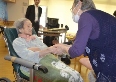 On her 109th birthday in 2018. (Source: hitoyoshi-sharepla.com)