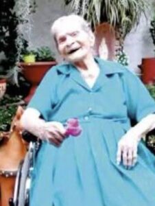 At the age of 105. (Source: El Frente)