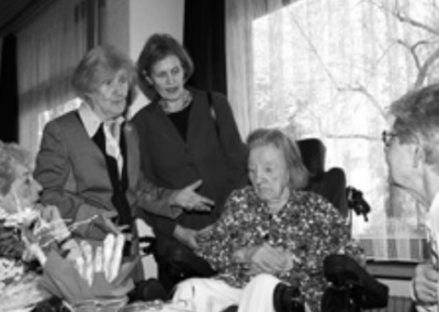 On her 110th birthday. (Source: Evangelisch-reformierte Gemeinde Frankfurt/Main)
