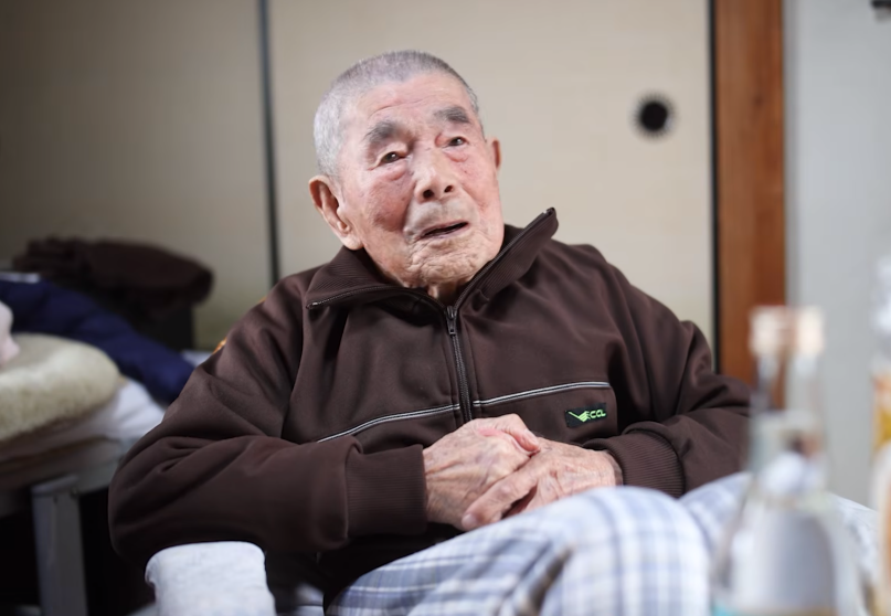 Toshizō Kaijū (海住利三)