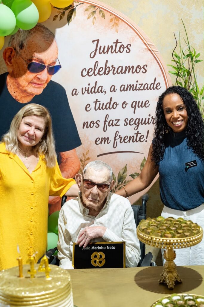 With the mayor of Apuiar&eacute;s, Ana Rufino, and LongeviQuest representative, Iara Souza.