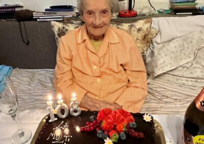 On her 108th birthday. (Source: Instituția Prefectului - Județul Mureș)
